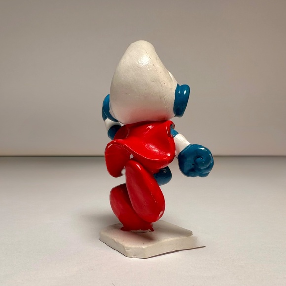 Vintage Super Smurf Figurine • Bully Peyo • W. Germany • Red Cape • - Picture 4 of 6